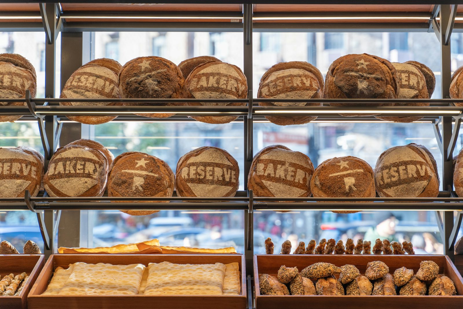 Intérieur chaleureux de la boulangerie Boulangerie de l'Arnette à Mazamet